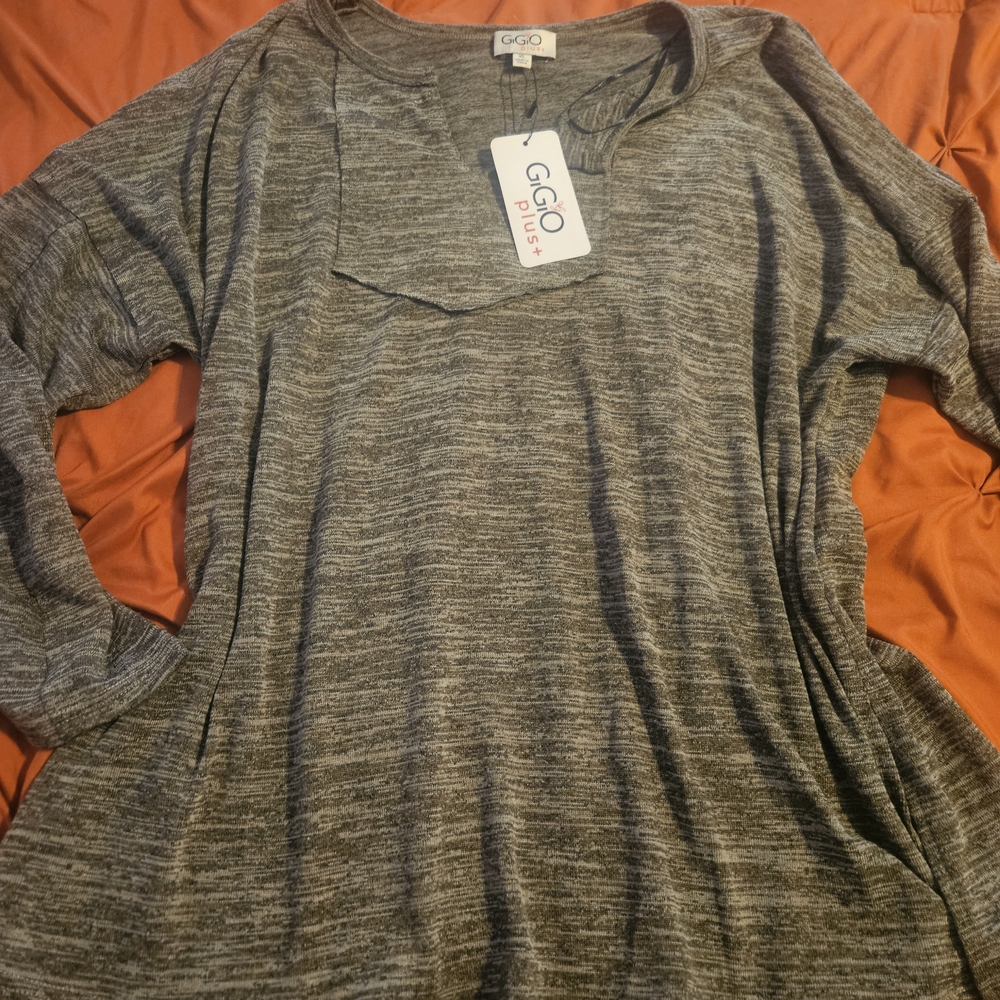 GGO Women's Gray Long Sleeve Top